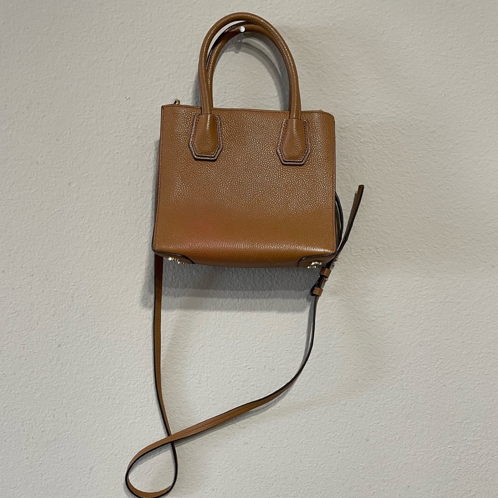 Tan Michael Kors crossbody